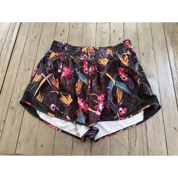 Lululemon Hotty Hot High-Rise Lined Short 4" Veiled Floral Black Multi Size 8 - Picture 2 of 4